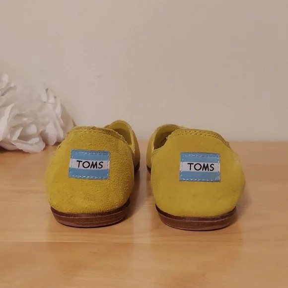 TOMS Shoes Blazing Yellow Women's Jutti Suede Flats Size 7 - Picture 6 of 16